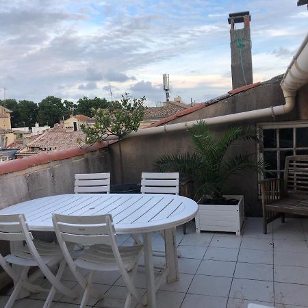 Terrasse Tropezienne Centre Nimes Luaran gambar