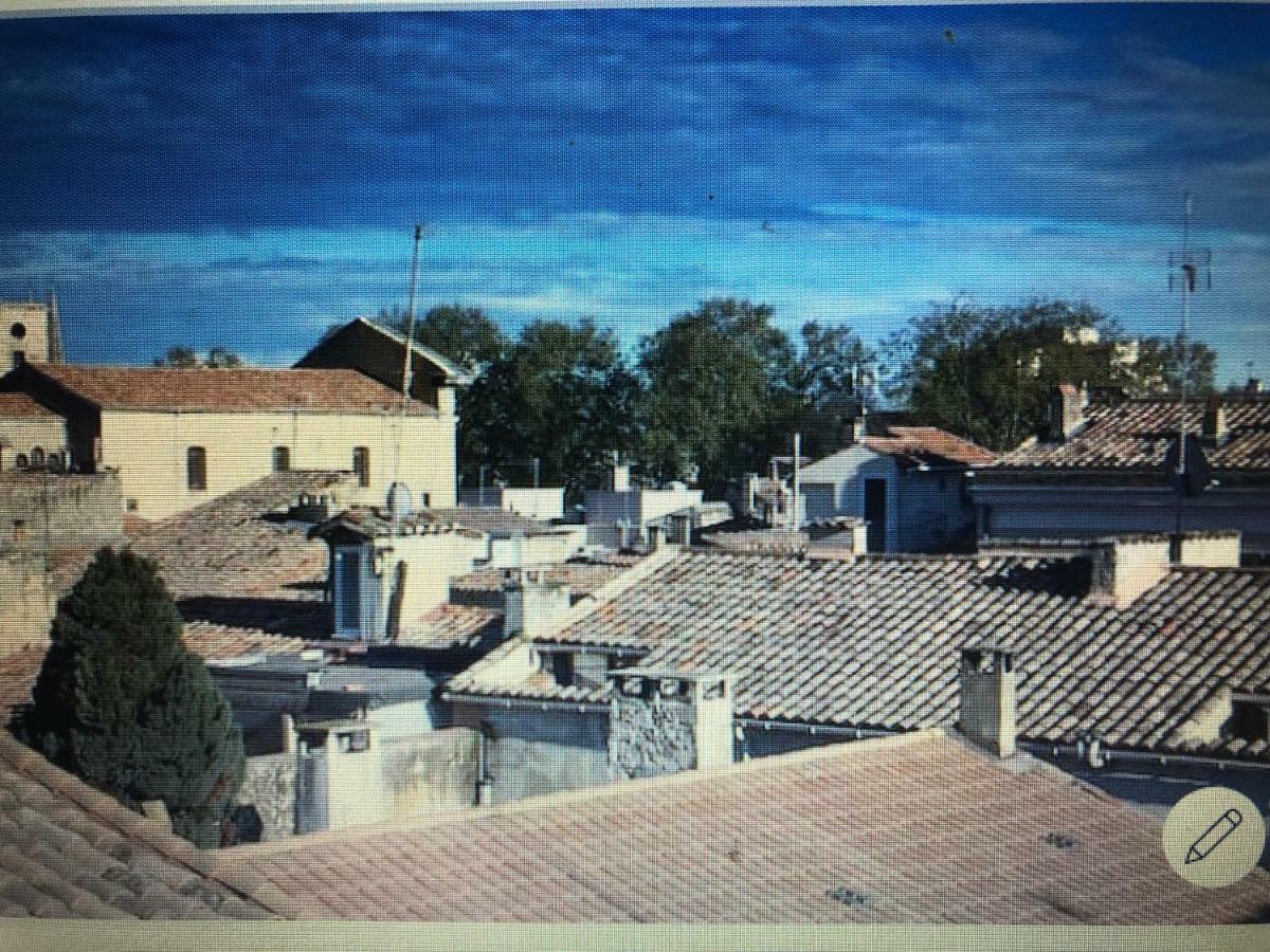 Terrasse Tropezienne Centre Nimes Luaran gambar